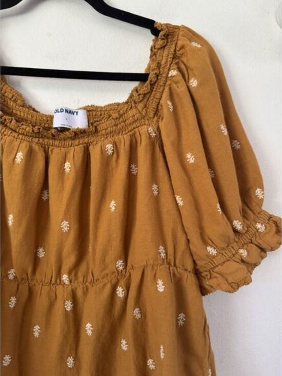 Old Navy Mustard Yellow Smocked Puff Sleeve Peasant Top Women’s Size Large - Picture 3 of 7